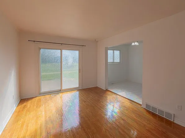 1900 Columbia Ct #44, Windsor, ON N9E 1B1