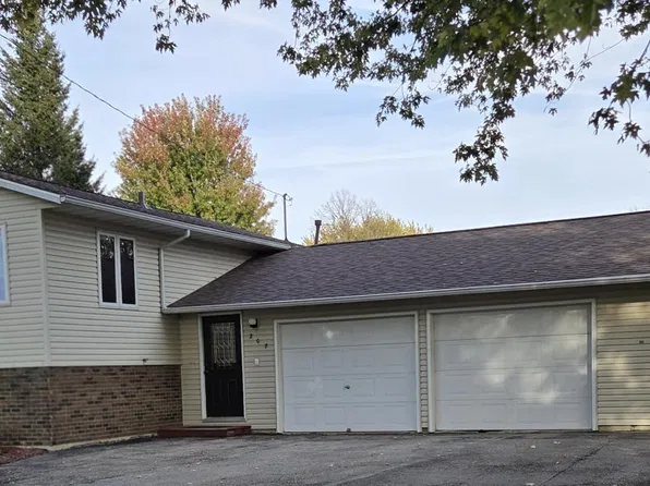 208 2nd St SW, Grand Meadow, MN 55936