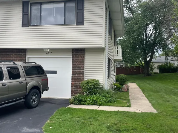 1437 Ellisville Ln, Schaumburg, IL 60193