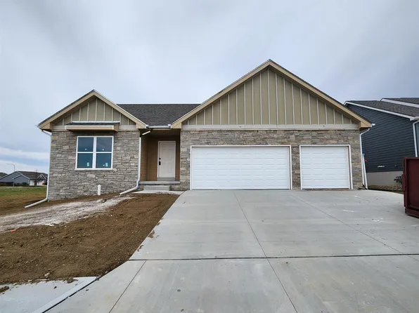 5114 Pinehill Rd, Bellevue, NE 68133