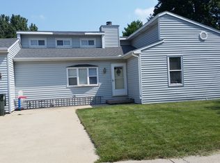 2008 Burwell St, Urbana, IL 61802