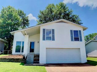 1834 Fairfax Dr, Barnhart, MO 63012
