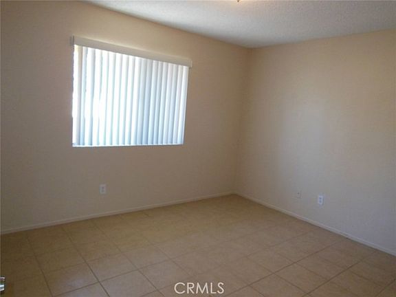 5th image of 7346 Dumosa Ave APT A