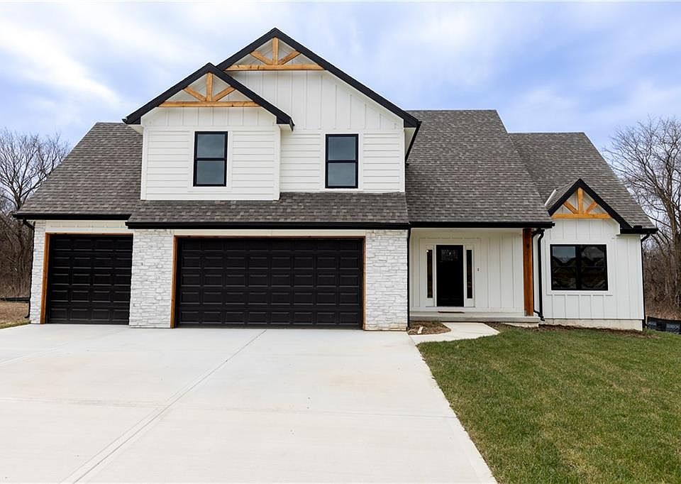 1st image of 4705 NW 140th St
