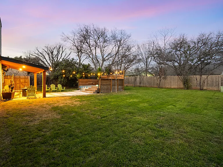 10803 Burnwood Dr — Photo 3