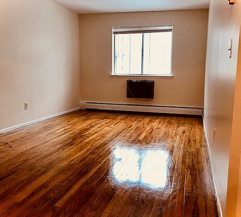 2nd image of 22-29 38th St #1R