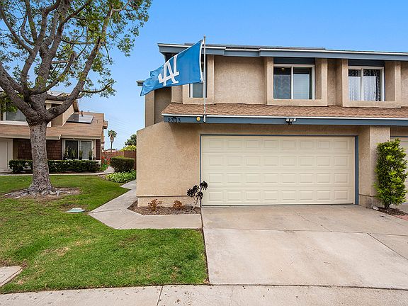 2nd image of 2333 Edenbridge Ln