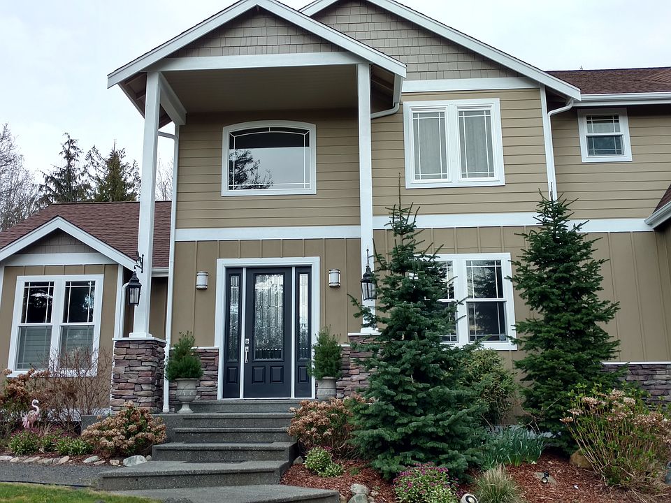 1st image of 22096 Brambly Pl NE