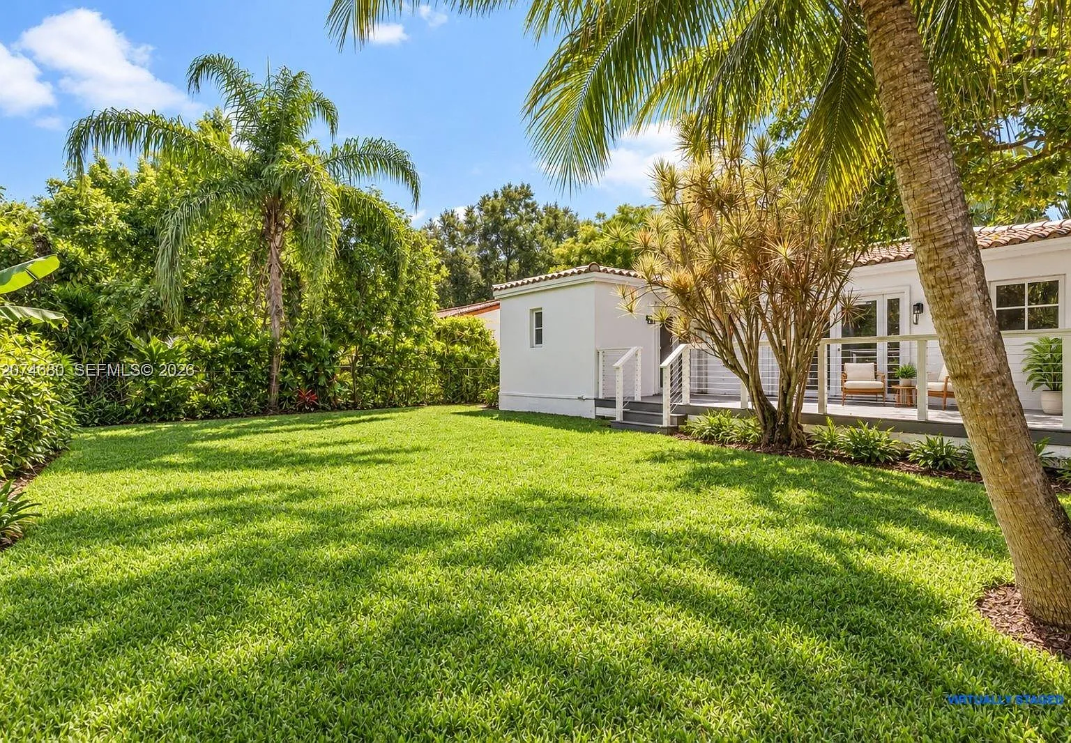 Coral Gables Riviera Sec — Photo 2