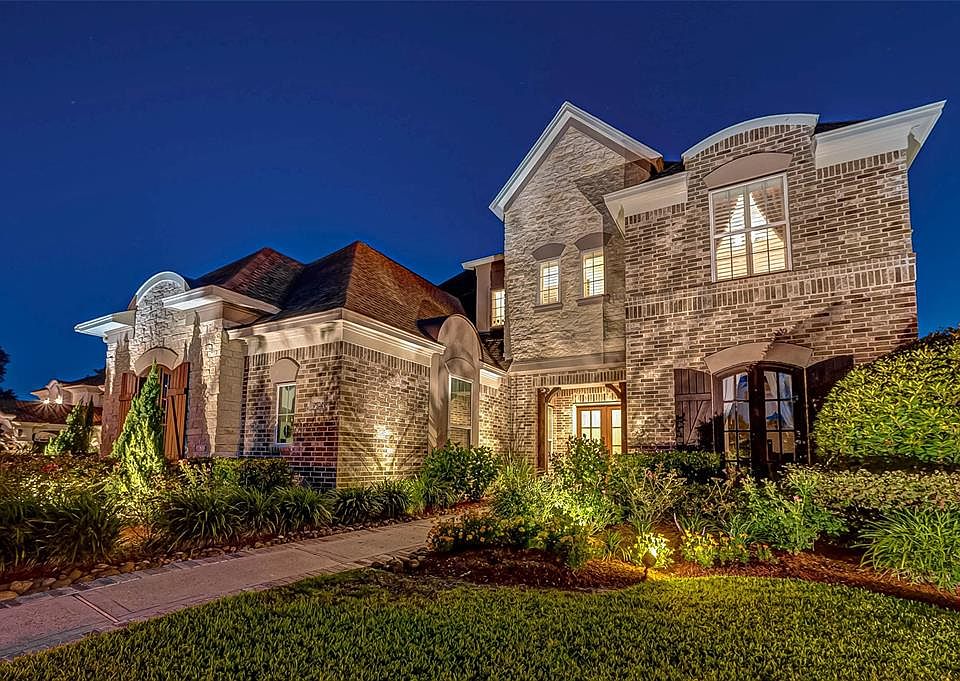 1st image of 7922 S Dominion Falls Ln