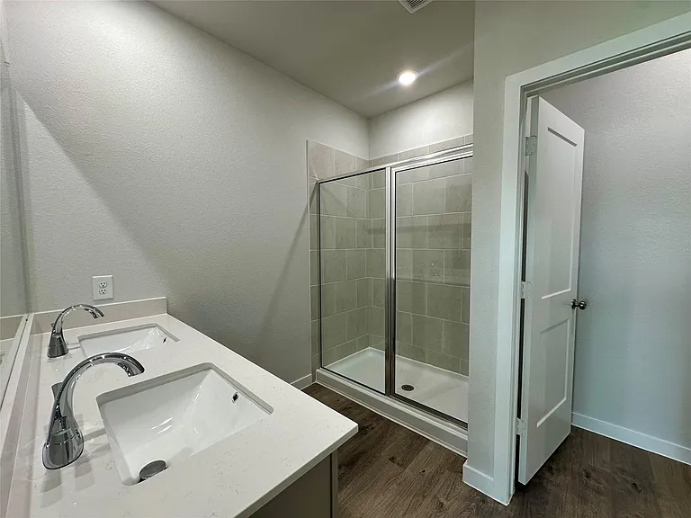 12026 Curlin Dr — Photo 14
