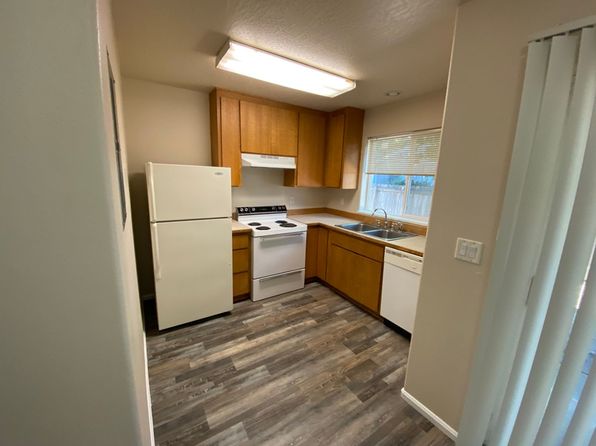 270 S 41st Pl APT 6