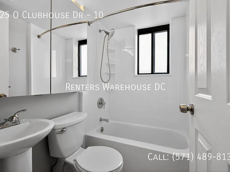 125 O'Clubhouse Dr #10 — Photo 9