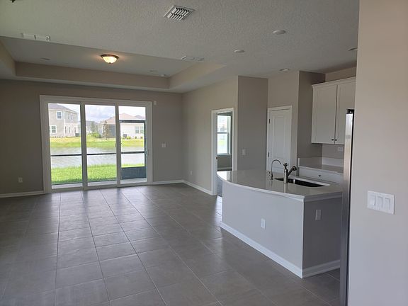 5th image of 808 Cherry Elm Dr