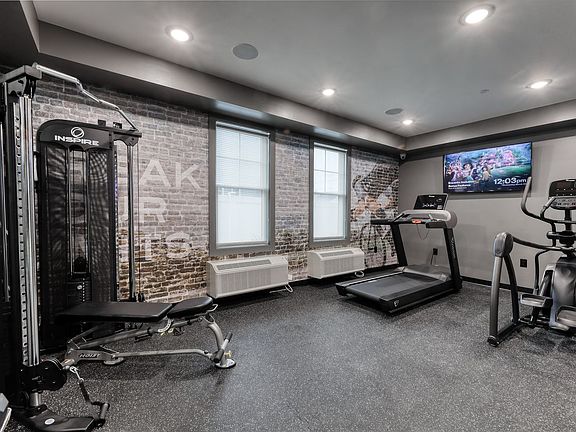 2nd image of 192 Livingston St #201