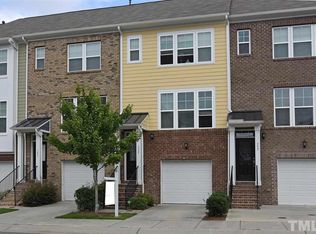 335 Dove Cottage Ln, Cary, NC 27519