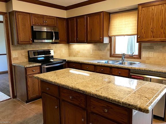 2nd image of 28652 Estates Ct