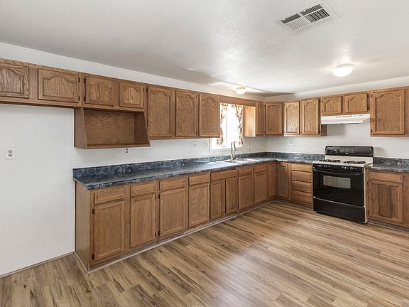 4th image of 605 W Sunset Ave