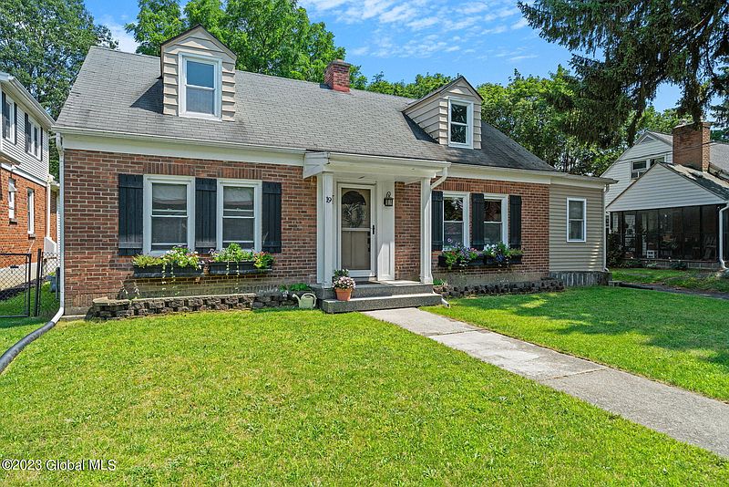 2nd image of 19 Mellon Avenue