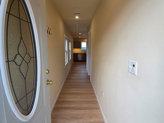 5th image of 210 Main St #3