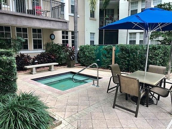 3rd image of 533 NE 3rd Ave APT 511