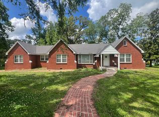 205 Shirley Ave, Winona, MS 38967