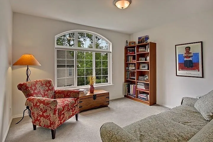 10228 Slater Ave NE — Photo 9