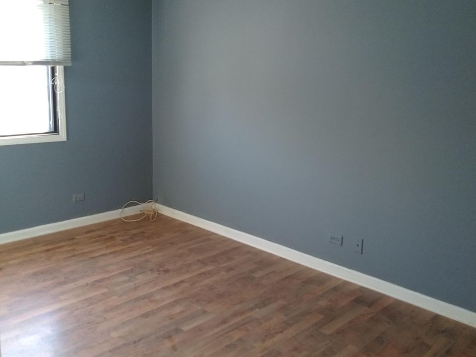 2nd image of 2074 Windward Ln