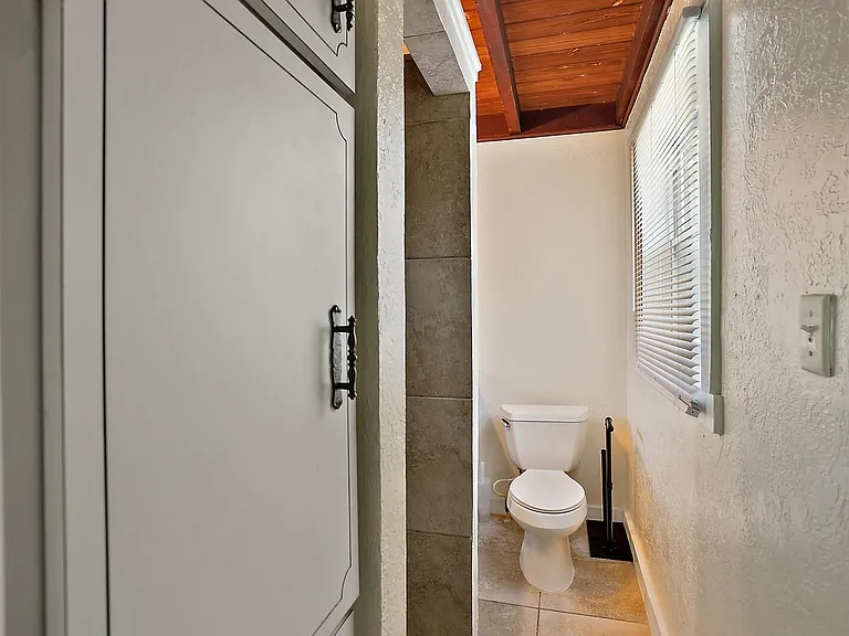 207 Fern Dr #3 — Photo 3