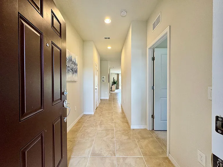 8762 Micmac Ct — Photo 3