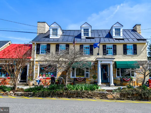 17 Apt #1, Middleburg, VA 20117