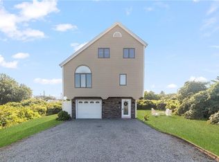 27 Village Ln, Narragansett, RI 02882