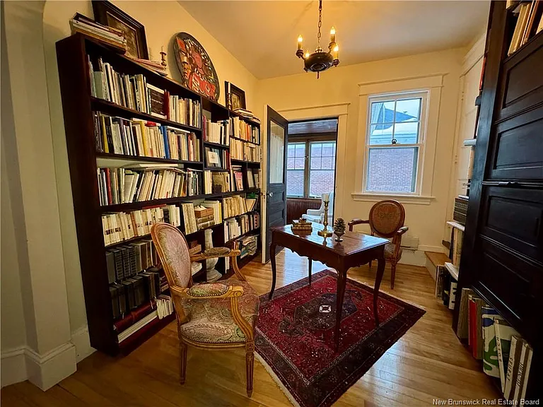 85 John St — Photo 2