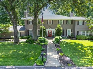 13 Berkshire Dr, Saint Louis, MO 63117