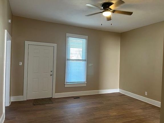 4th image of 2114 W 5th St
