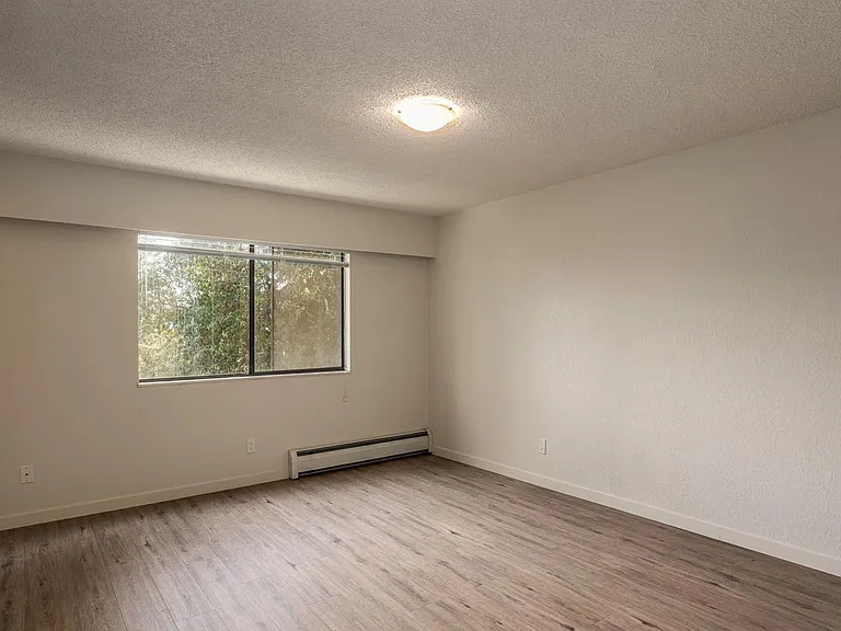 2600 Highland Blvd — Photo 9