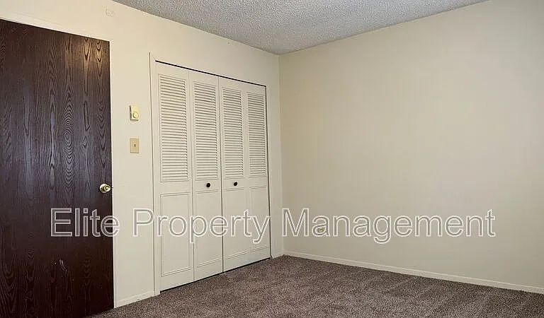 25 Royal Crest Dr #A — Photo 12