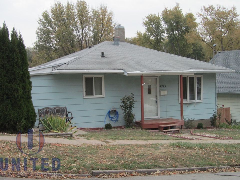 1st image of 4215 Davis Ave