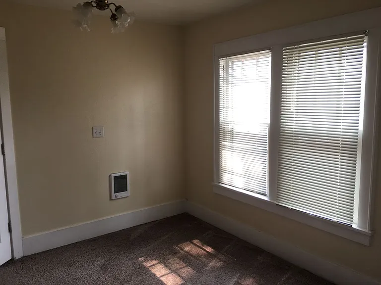1463 E 24th Ave — Photo 10