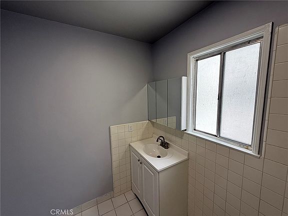 3rd image of 10172 Vena Ave