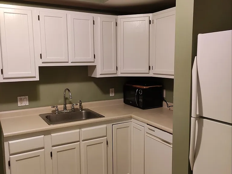661 Main St #1 — Photo 2