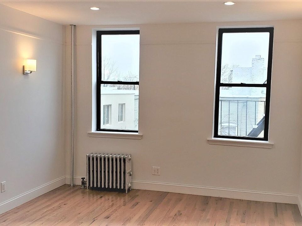 1st image of 3240 46th St APT 3A