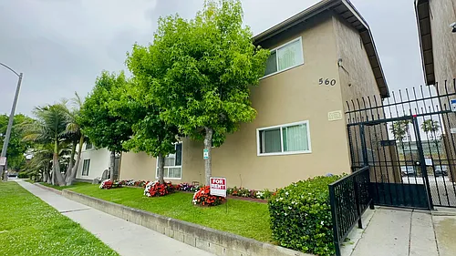 560 E Pleasant St #8 Photo 1