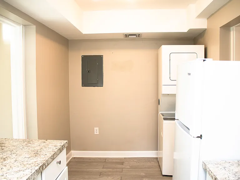 629 E Park Ave #2 — Photo 7