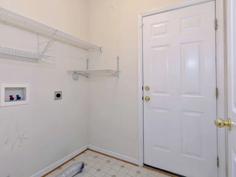 405 Dorothy Dr — Photo 16