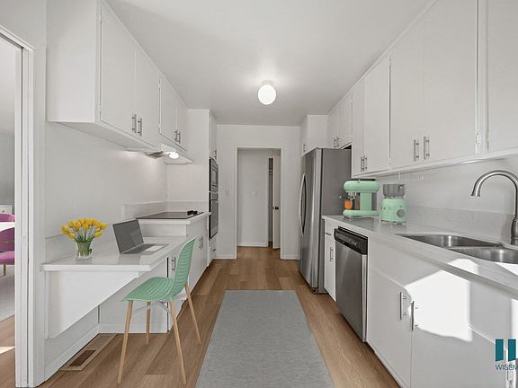 3rd image of 11920 Montana Ave APT 3