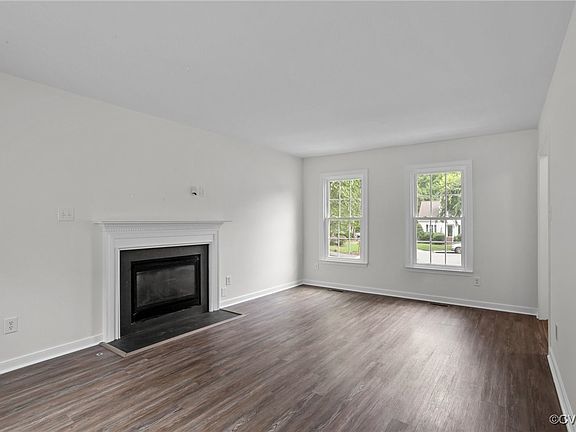 5th image of 5605 Stone Lake Dr