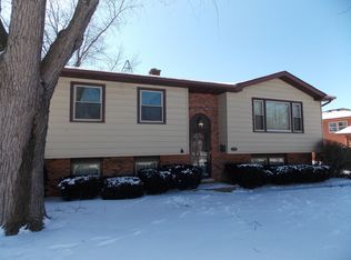 2513 Berry Ct, Waukegan, IL 60085