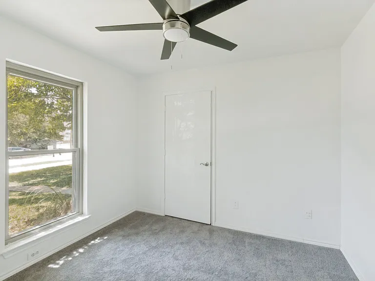 2218 Fuqua Rd — Photo 15