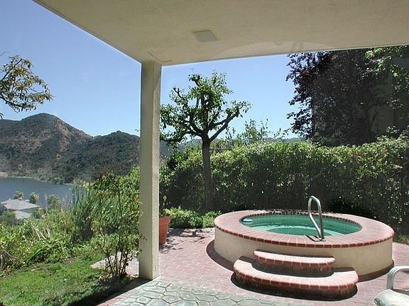 3rd image of 668 Cricketfield Ct